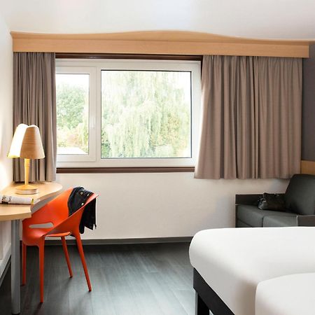 Ibis 3 Lacs Neuchatel Thielle Kültér fotó