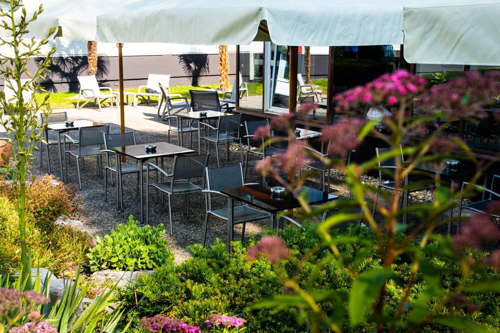 Ibis 3 Lacs Neuchatel Thielle Kültér fotó