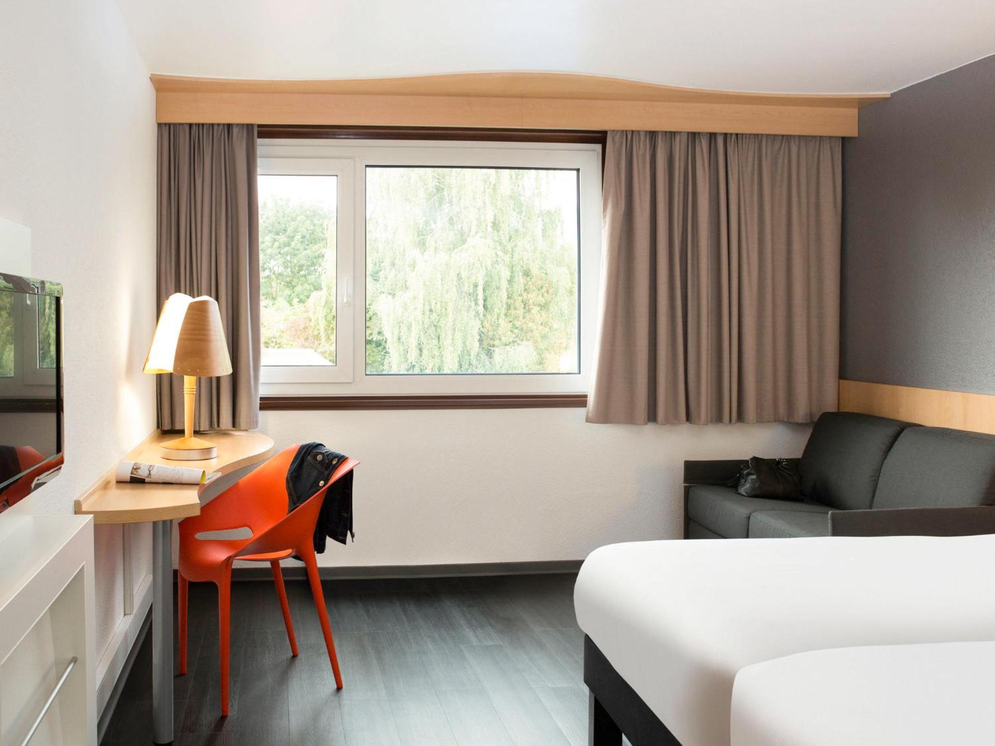 Ibis 3 Lacs Neuchatel Thielle Kültér fotó